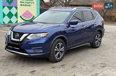 Внедорожник / Кроссовер Nissan Rogue 2019 в Киеве