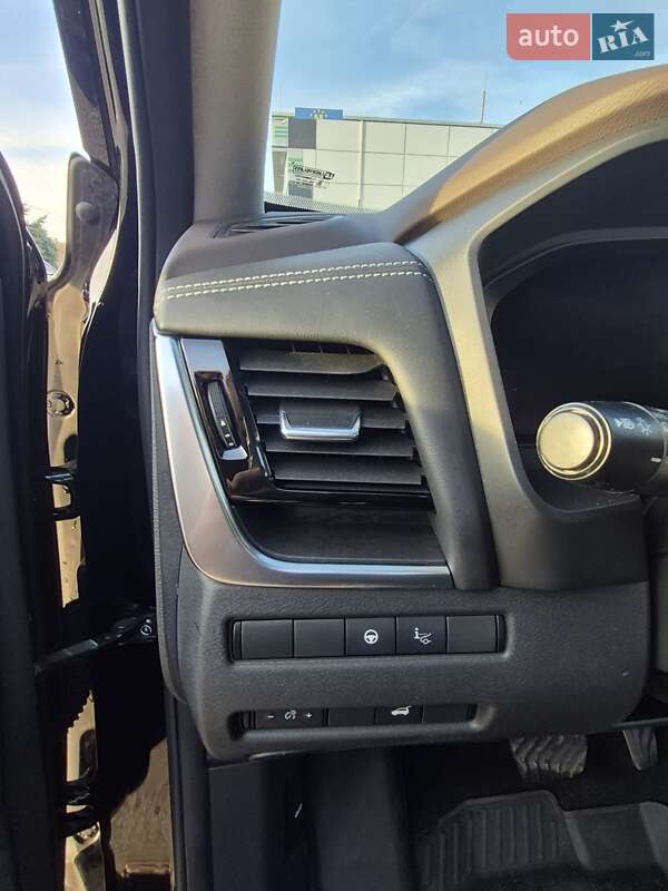 Внедорожник / Кроссовер Nissan Rogue 2020 в Николаеве