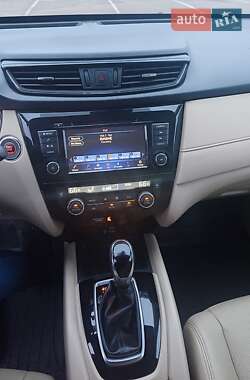 Позашляховик / Кросовер Nissan Rogue 2020 в Рівному