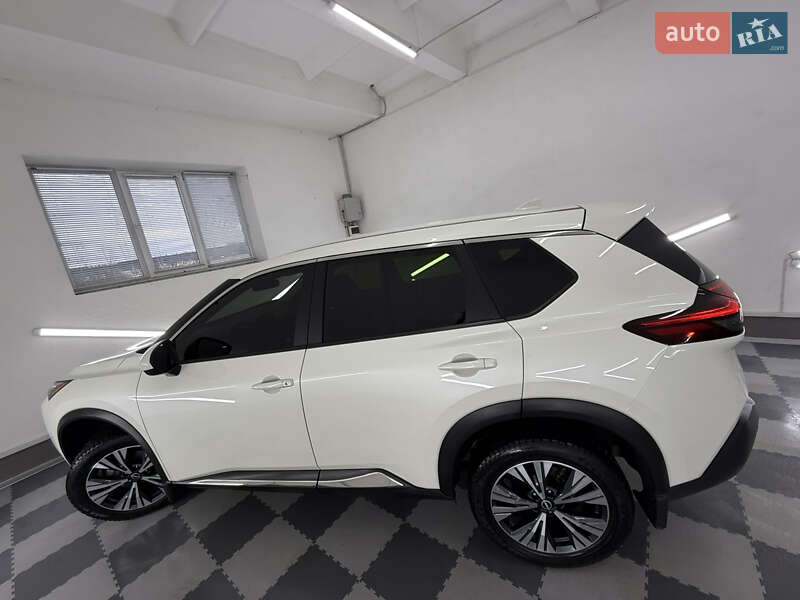 Внедорожник / Кроссовер Nissan Rogue 2023 в Трускавце