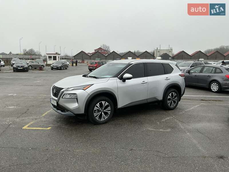 Позашляховик / Кросовер Nissan Rogue 2021 в Вінниці