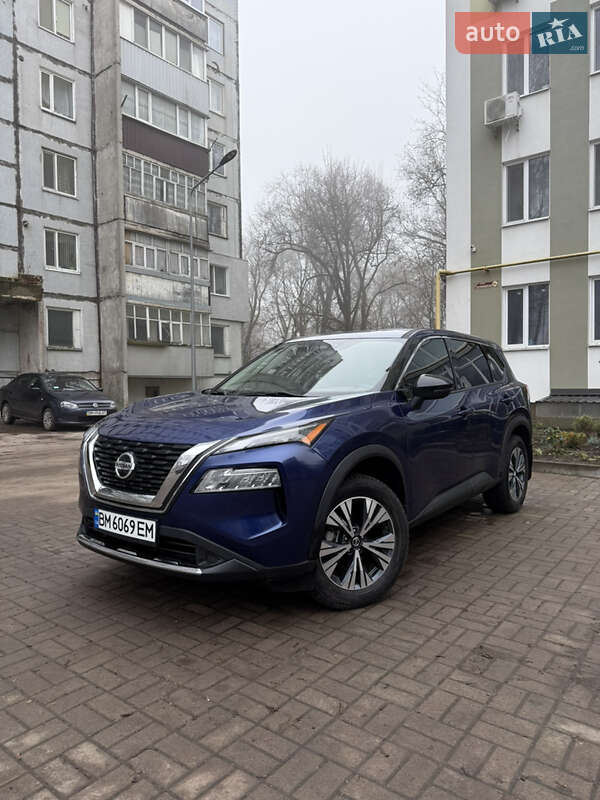 Позашляховик / Кросовер Nissan Rogue 2020 в Ромнах