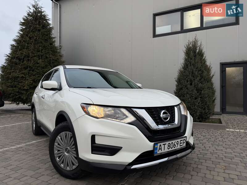 Внедорожник / Кроссовер Nissan Rogue 2018 в Ивано-Франковске