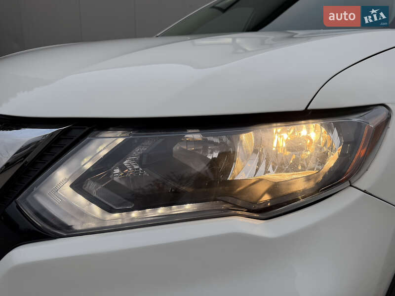 Внедорожник / Кроссовер Nissan Rogue 2018 в Ивано-Франковске