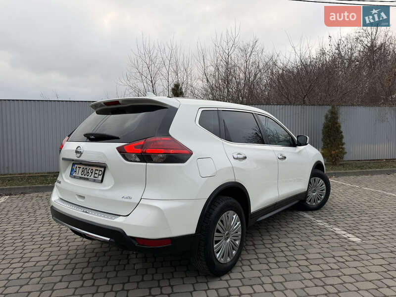 Внедорожник / Кроссовер Nissan Rogue 2018 в Ивано-Франковске