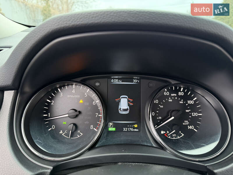 Внедорожник / Кроссовер Nissan Rogue 2018 в Ивано-Франковске