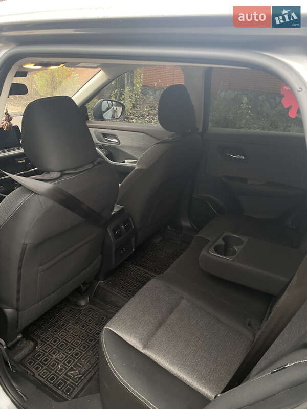 Внедорожник / Кроссовер Nissan Rogue 2020 в Запорожье