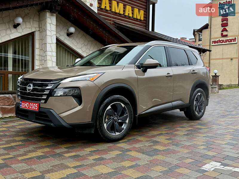 Позашляховик / Кросовер Nissan Rogue 2024 в Тернополі