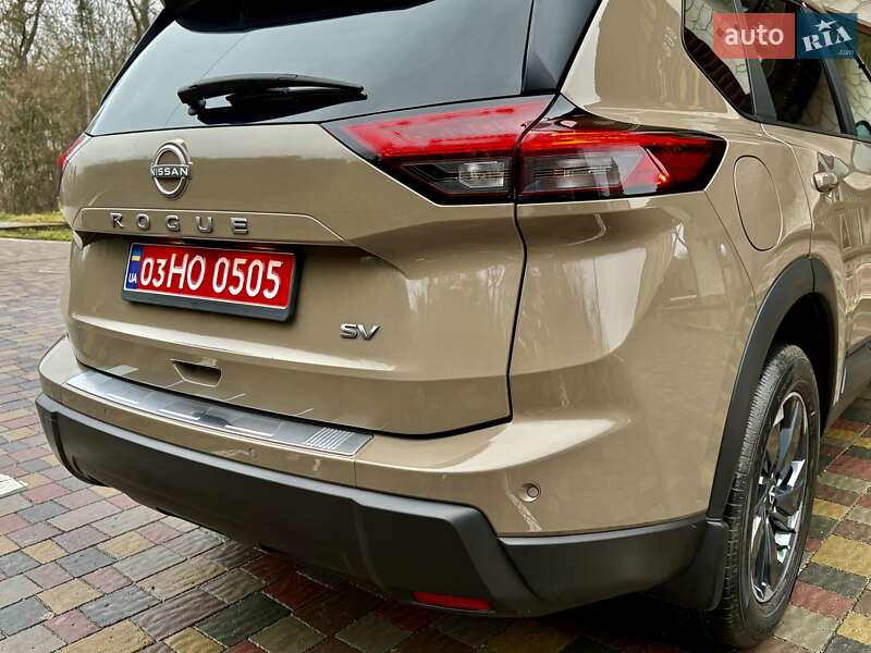 Позашляховик / Кросовер Nissan Rogue 2024 в Тернополі