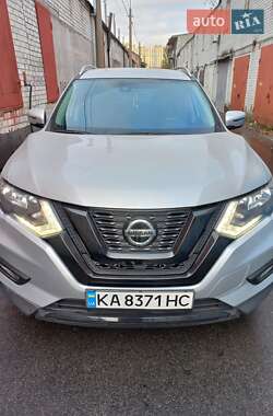 Позашляховик / Кросовер Nissan Rogue 2018 в Києві