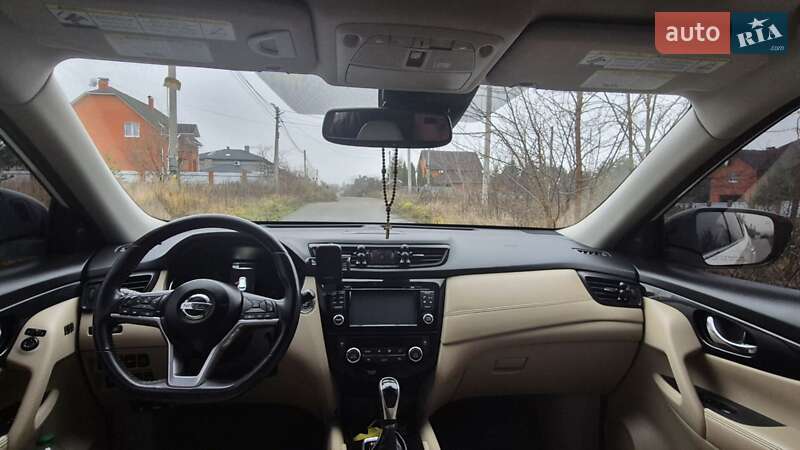 Позашляховик / Кросовер Nissan Rogue 2016 в Києві