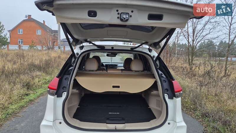 Позашляховик / Кросовер Nissan Rogue 2016 в Києві