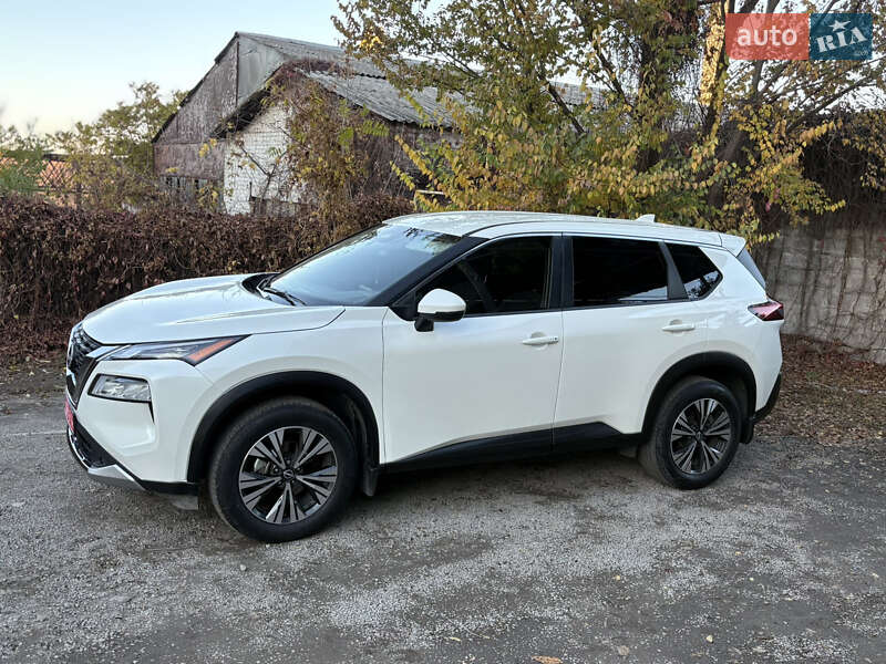 Внедорожник / Кроссовер Nissan Rogue 2022 в Каменском