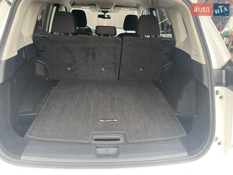 Внедорожник / Кроссовер Nissan Rogue 2024 в Киеве