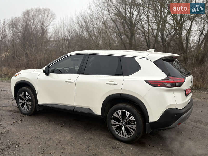 Внедорожник / Кроссовер Nissan Rogue 2022 в Каменском