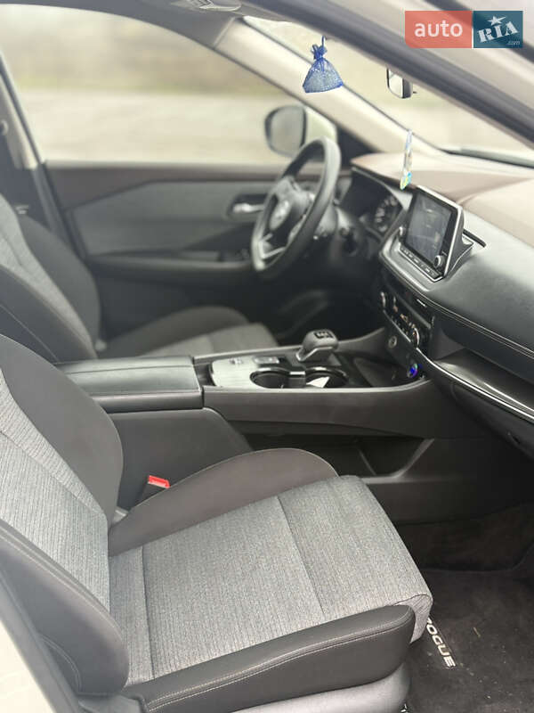 Внедорожник / Кроссовер Nissan Rogue 2022 в Каменском