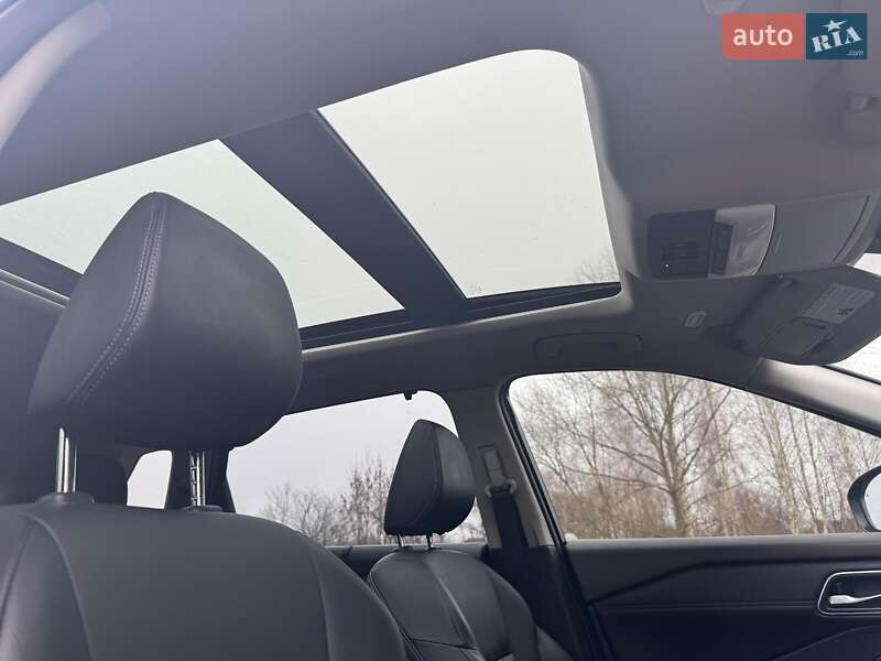 Внедорожник / Кроссовер Nissan Rogue 2021 в Коростене