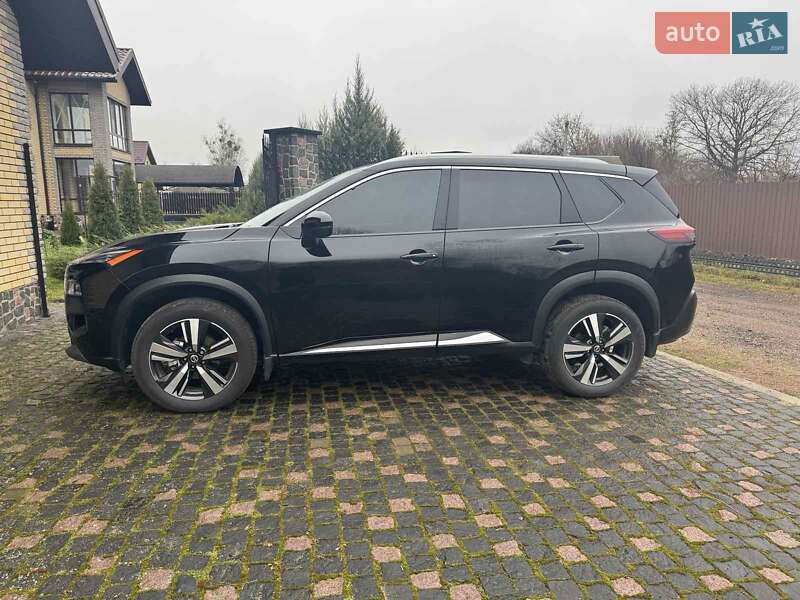 Внедорожник / Кроссовер Nissan Rogue 2021 в Коростене