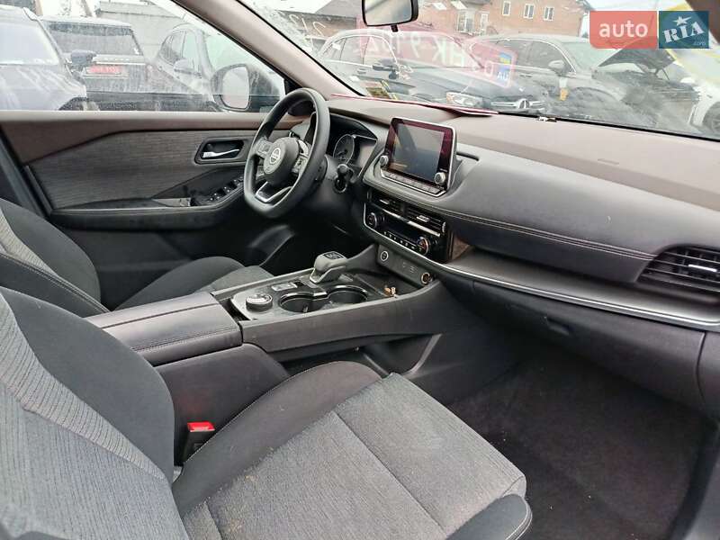 Внедорожник / Кроссовер Nissan Rogue 2021 в Луцке