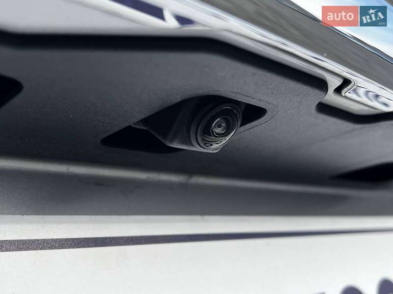 Внедорожник / Кроссовер Nissan Rogue 2018 в Киеве