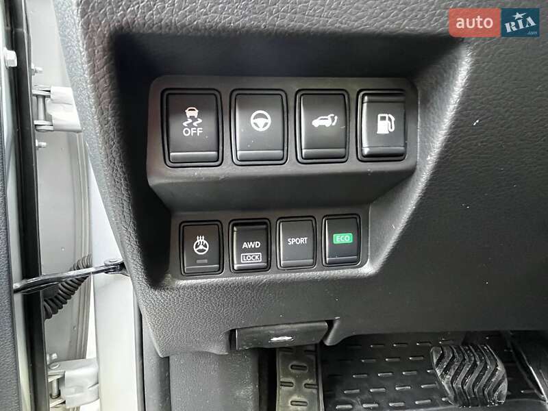 Внедорожник / Кроссовер Nissan Rogue 2018 в Киеве