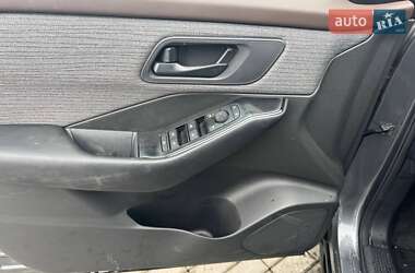 Позашляховик / Кросовер Nissan Rogue 2023 в Львові