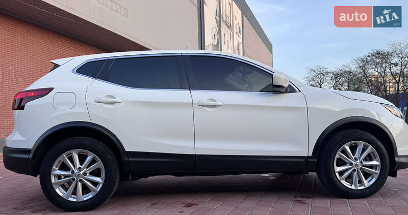 Позашляховик / Кросовер Nissan Rogue 2018 в Одесі фото 14 Позашляховик / Кросовер Nissan Rogue 2018 в Одесі