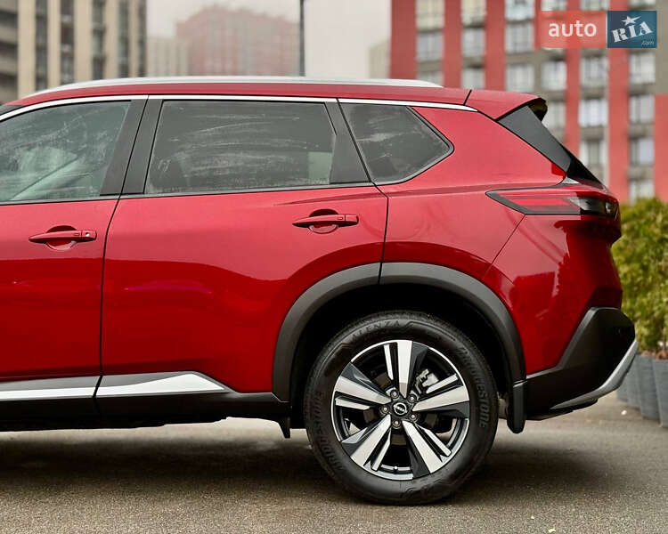 Внедорожник / Кроссовер Nissan Rogue 2022 в Киеве