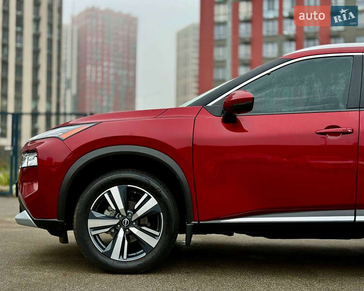 Внедорожник / Кроссовер Nissan Rogue 2022 в Киеве