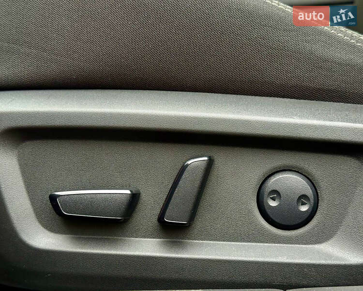 Внедорожник / Кроссовер Nissan Rogue 2022 в Киеве