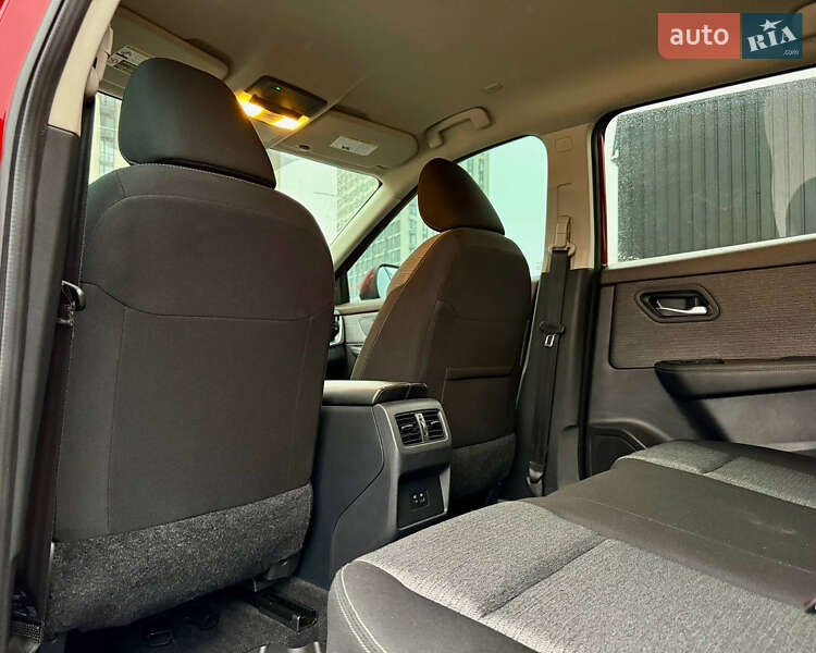 Внедорожник / Кроссовер Nissan Rogue 2022 в Киеве