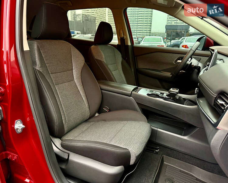 Внедорожник / Кроссовер Nissan Rogue 2022 в Киеве