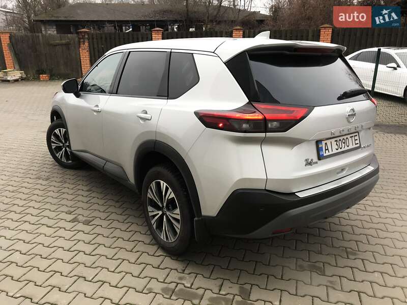 Внедорожник / Кроссовер Nissan Rogue 2020 в Киеве