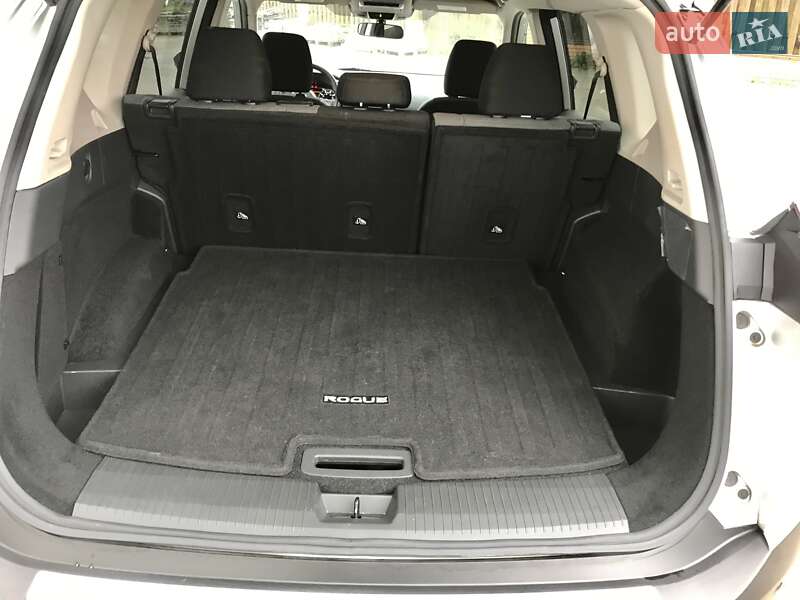 Внедорожник / Кроссовер Nissan Rogue 2020 в Киеве