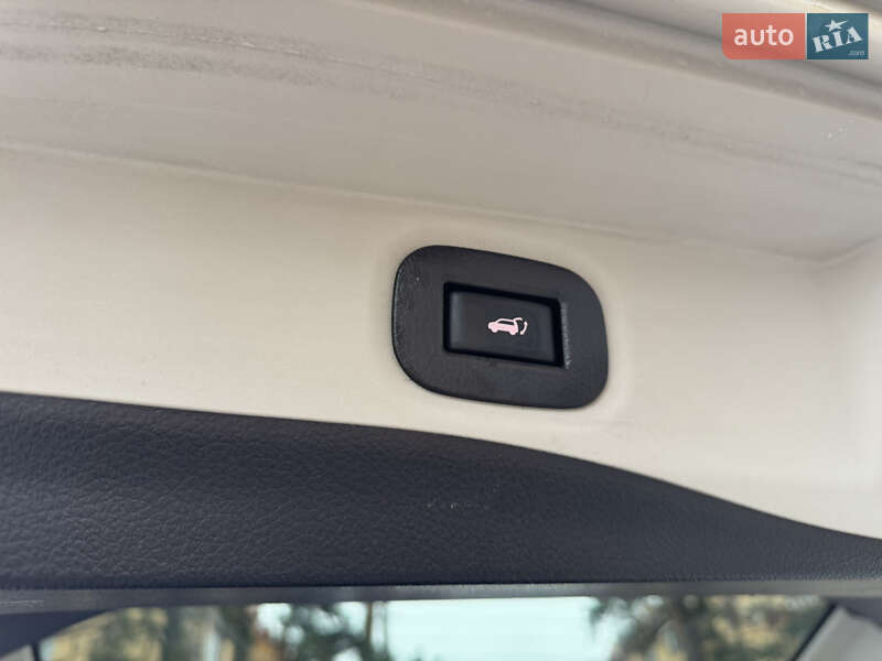 Внедорожник / Кроссовер Nissan Rogue 2018 в Нетешине