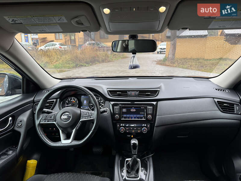 Внедорожник / Кроссовер Nissan Rogue 2018 в Нетешине