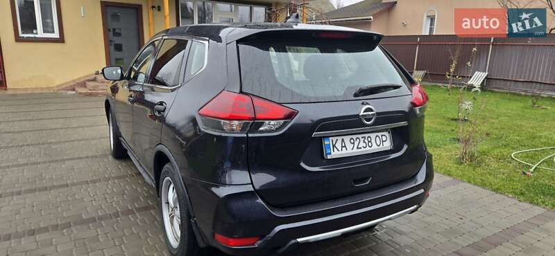 Внедорожник / Кроссовер Nissan Rogue 2018 в Киеве