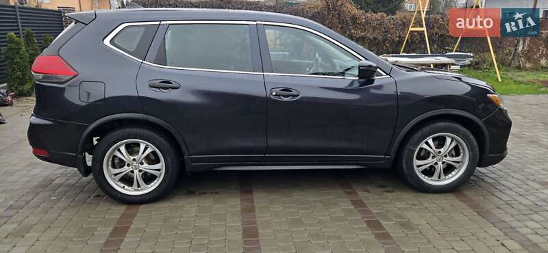 Внедорожник / Кроссовер Nissan Rogue 2018 в Киеве