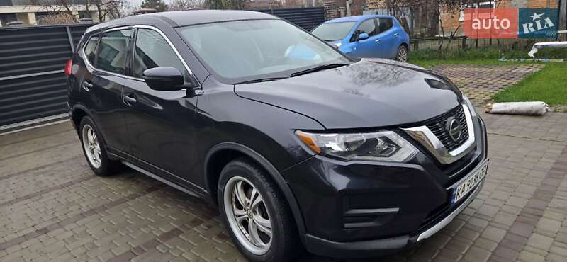 Внедорожник / Кроссовер Nissan Rogue 2018 в Киеве