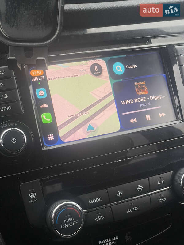 Внедорожник / Кроссовер Nissan Rogue 2019 в Киеве