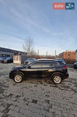 Позашляховик / Кросовер Nissan Rogue 2018 в Ужгороді