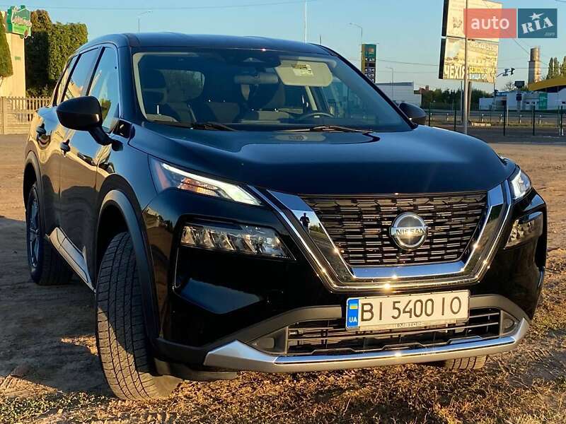Внедорожник / Кроссовер Nissan Rogue 2021 в Полтаве