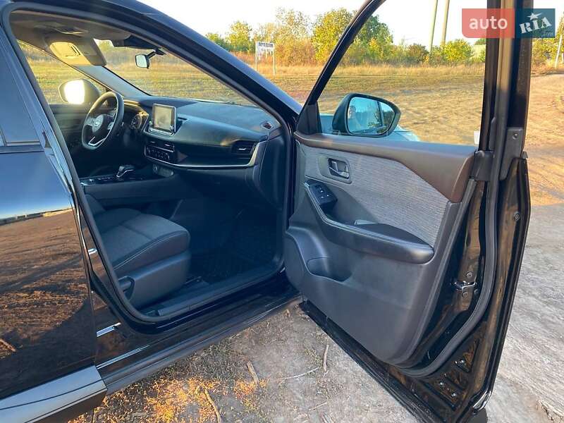 Внедорожник / Кроссовер Nissan Rogue 2021 в Полтаве