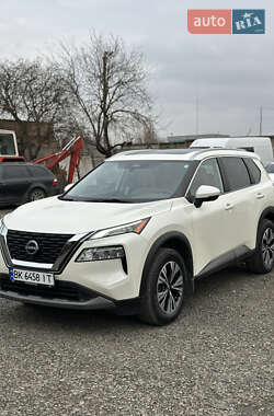 Внедорожник / Кроссовер Nissan Rogue 2022 в Луцке