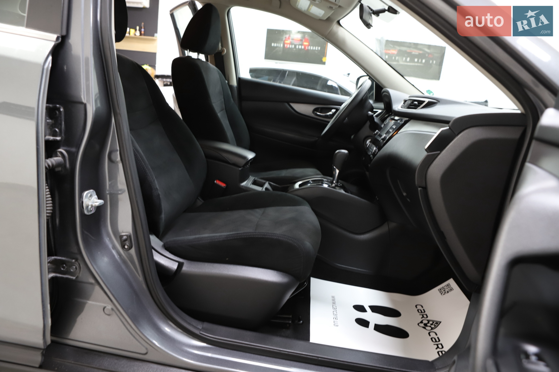 2016 Nissan Rogue - мініатюра 41