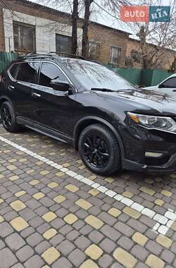 Внедорожник / Кроссовер Nissan Rogue 2017 в Виннице