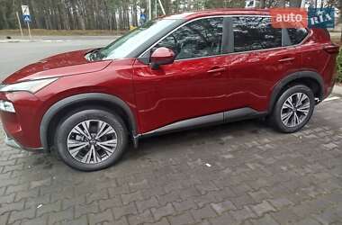 Внедорожник / Кроссовер Nissan Rogue 2022 в Маневичах