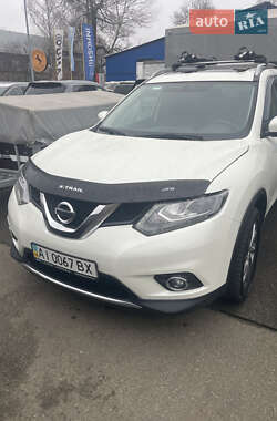 Внедорожник / Кроссовер Nissan Rogue 2015 в Киеве