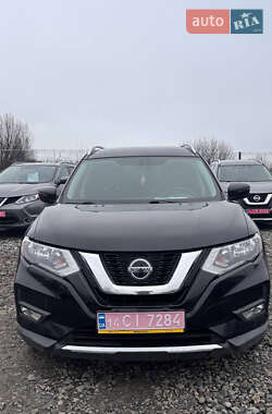 Внедорожник / Кроссовер Nissan Rogue 2018 в Зубре