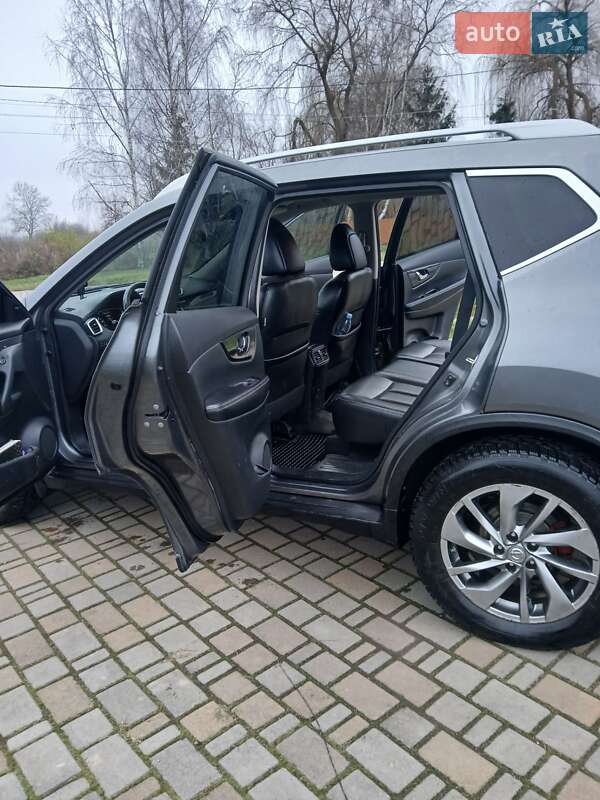 Позашляховик / Кросовер Nissan Rogue 2014 в Івано-Франківську